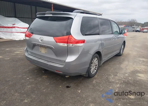2013 Toyota Sienna Xle V6 8 Passenger из США, поврежденный, VIN 5TDYK3DC8DS337750